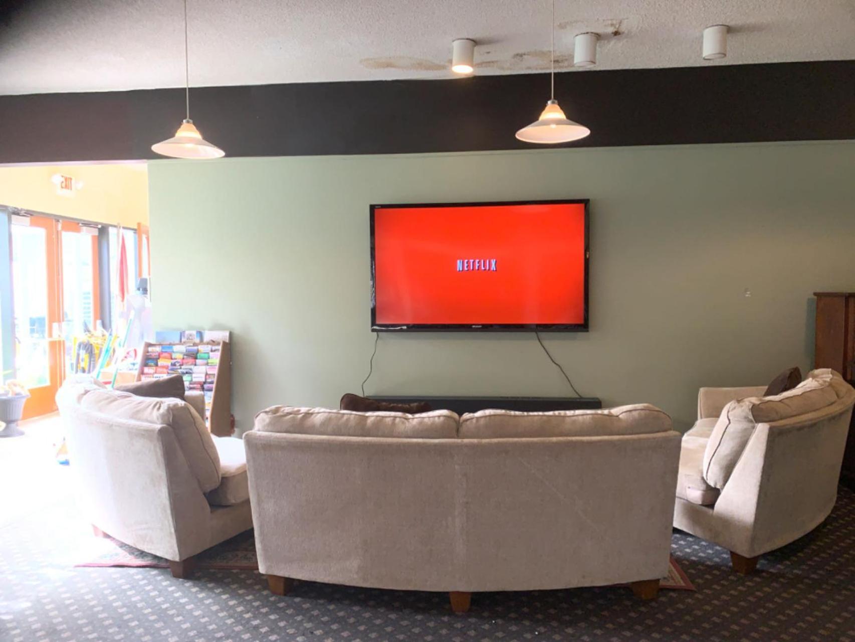 Providence Place Inn Port Hardy Luaran gambar
