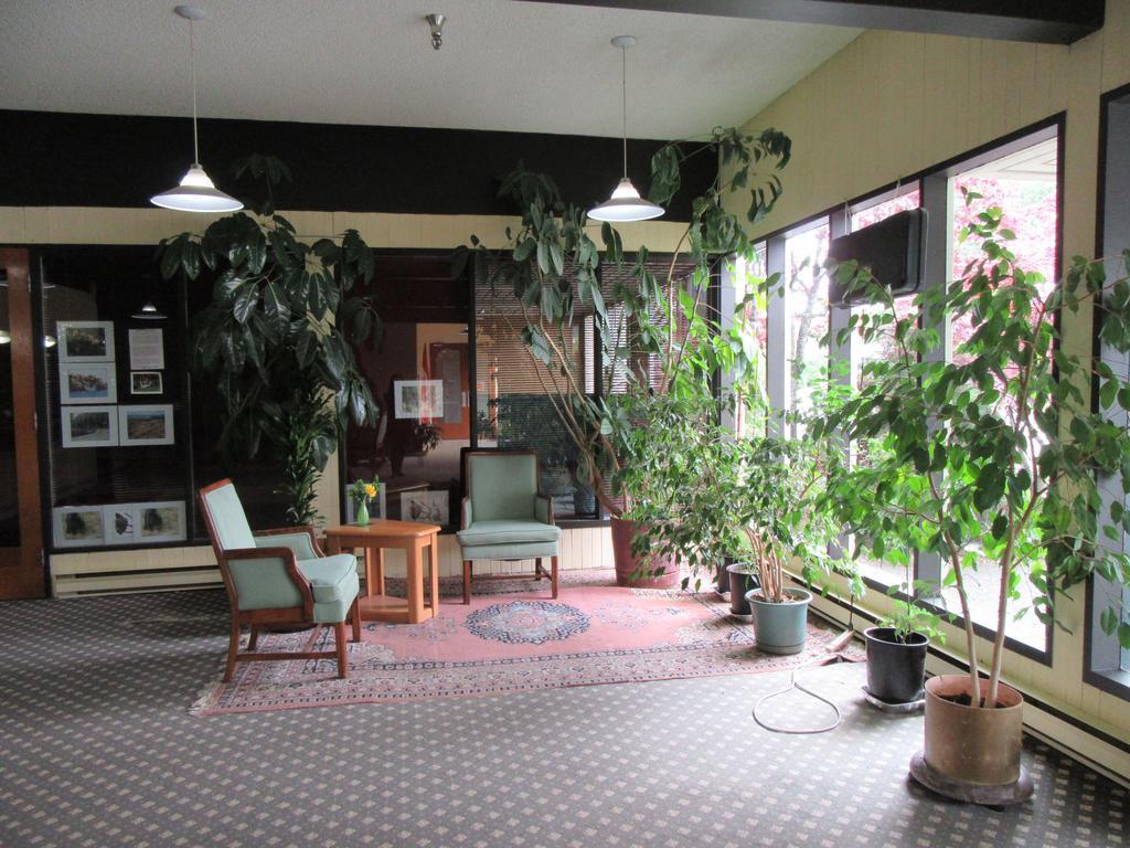 Providence Place Inn Port Hardy Luaran gambar