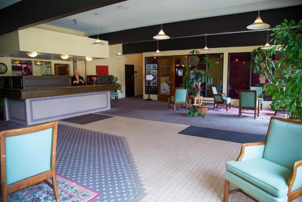 Providence Place Inn Port Hardy Luaran gambar