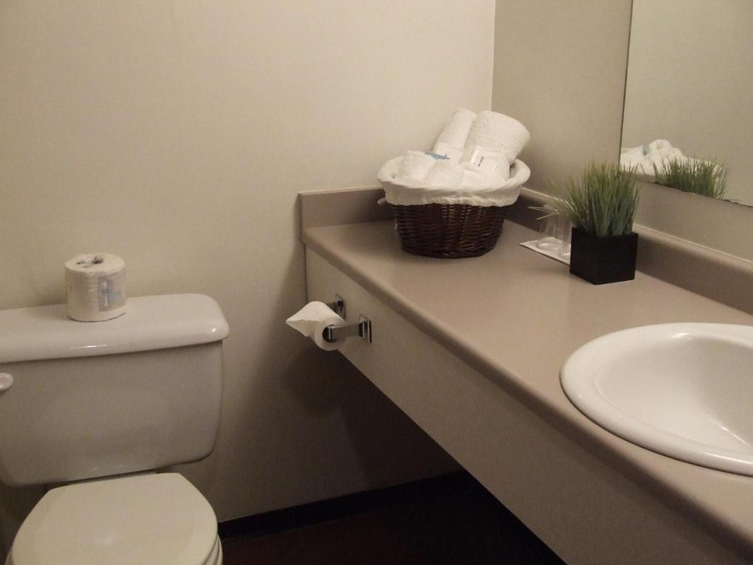 Providence Place Inn Port Hardy Luaran gambar